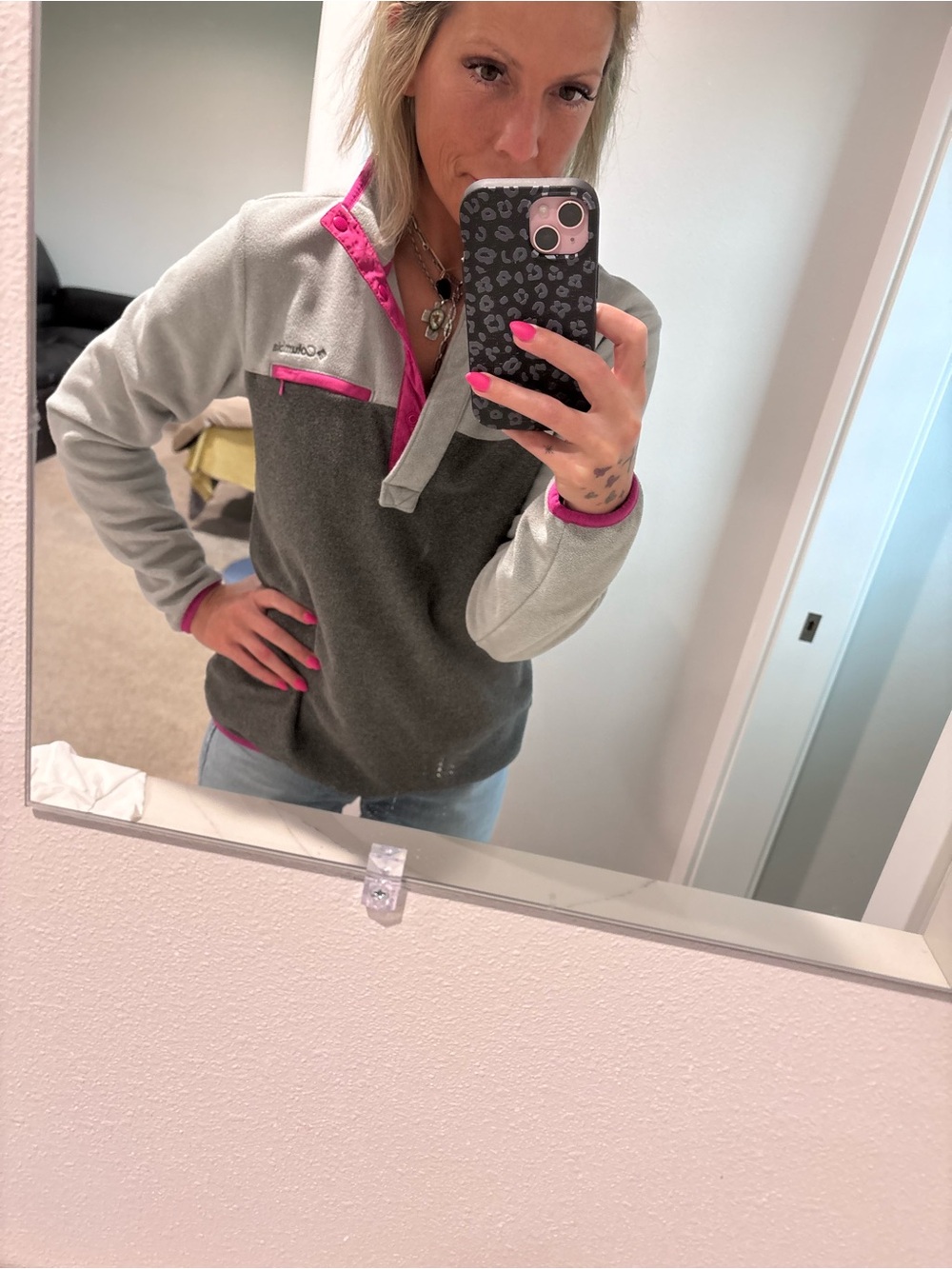 Columbia Two-Tone Fleece Pullover in Gray and Pink medium